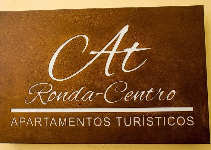 아파르타멘토스 론다센트로 아파트