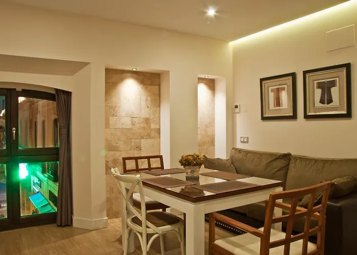 아파르타멘토스 론다센트로 아파트 론다