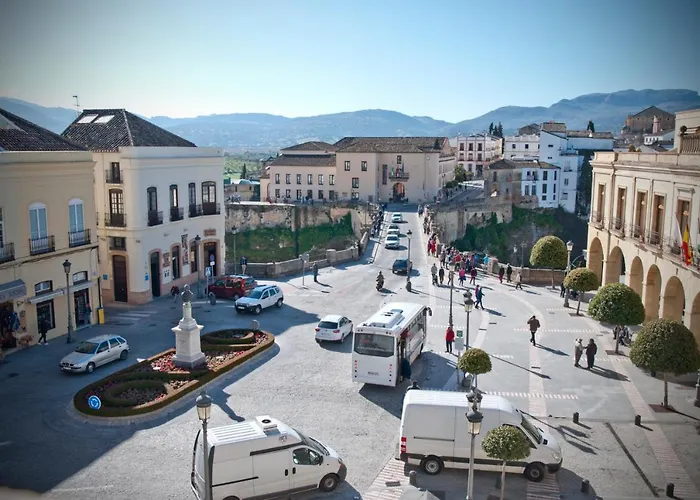 아파르타멘토스 론다센트로 아파트 *