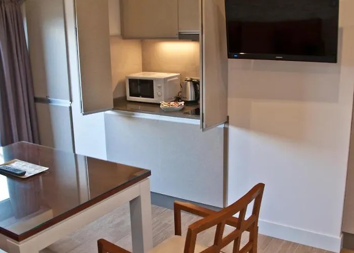 아파트 아파르타멘토스 론다센트로 *